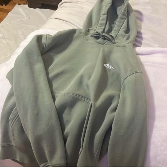 Nike Olive Green Hoodie - Picture 1 of 4